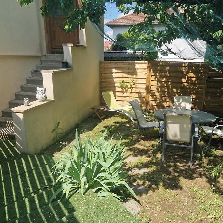 Appartement Independant Dans Maison Avec Jardinet, Au Calme Sérézin-du-Rhône 외부 사진