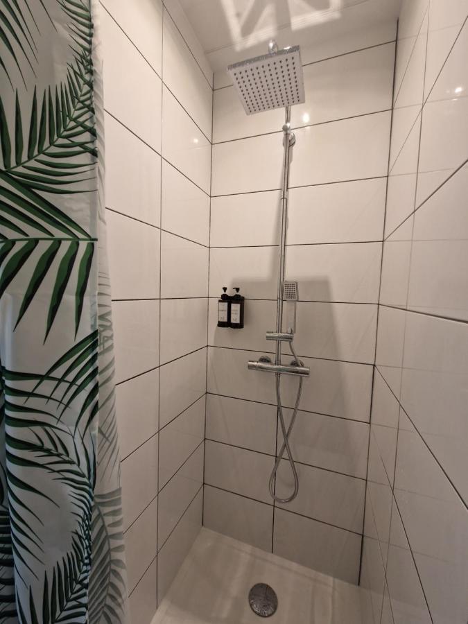 Appartement Independant Dans Maison Avec Jardinet, Au Calme Sérézin-du-Rhône 외부 사진