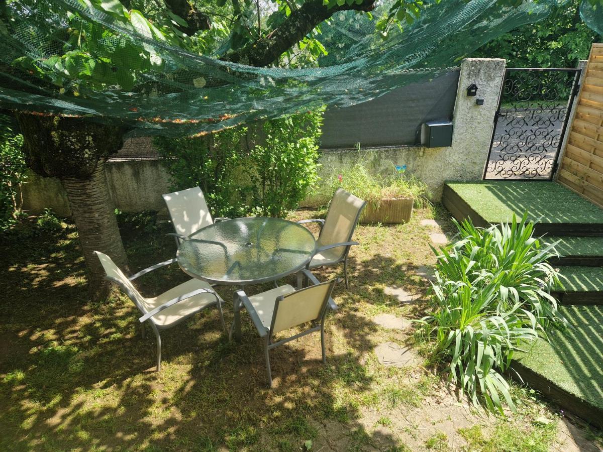Appartement Independant Dans Maison Avec Jardinet, Au Calme Sérézin-du-Rhône 외부 사진