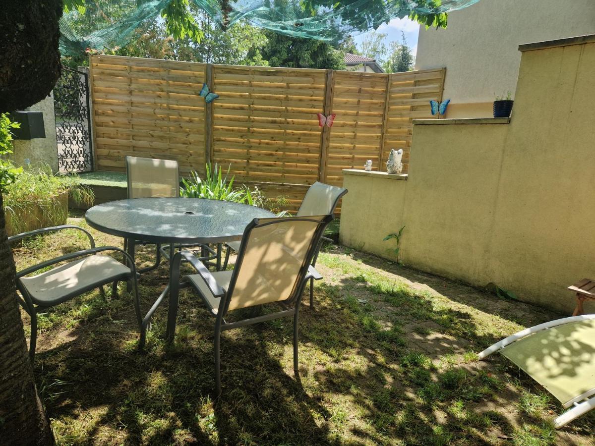 Appartement Independant Dans Maison Avec Jardinet, Au Calme Sérézin-du-Rhône 외부 사진